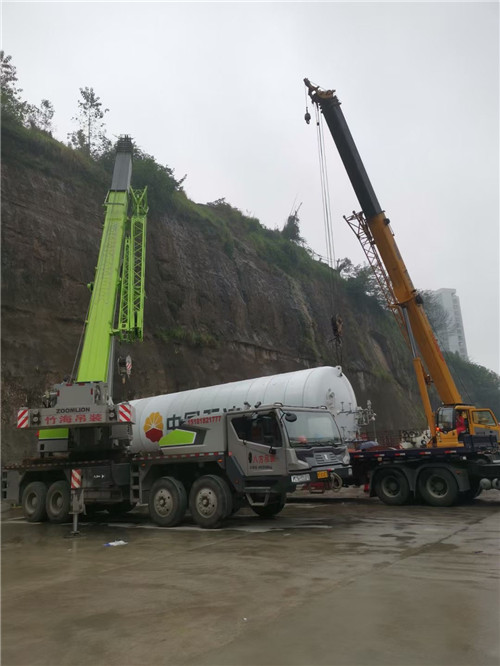 南昌市“不怕风雨冻”—— 吊车的 “恶劣环境适应” 技术